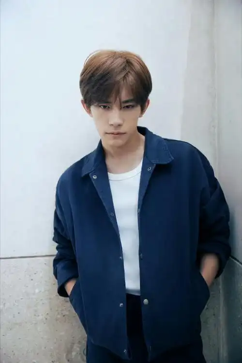 酱园弄中的易烊千玺