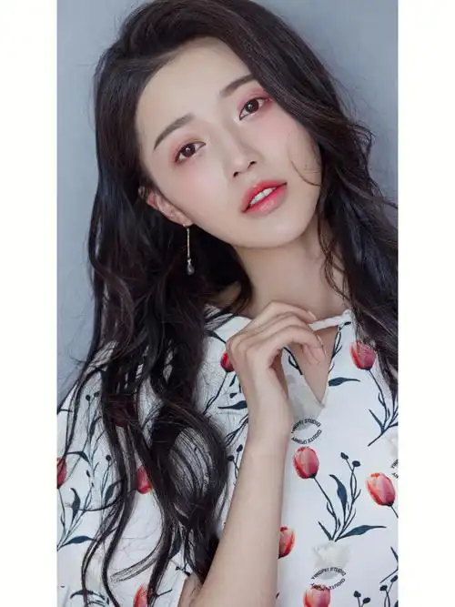 王秀竹 辽宁艺人 90后演员 解放军艺术学院