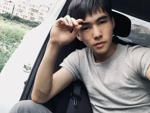 博艺机械舞,博艺本人照片