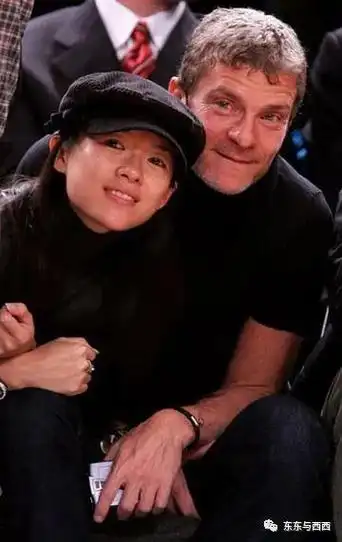 章子怡的富豪前男友瘦骨嶙峋像小老头神秘暴富却超级抠门