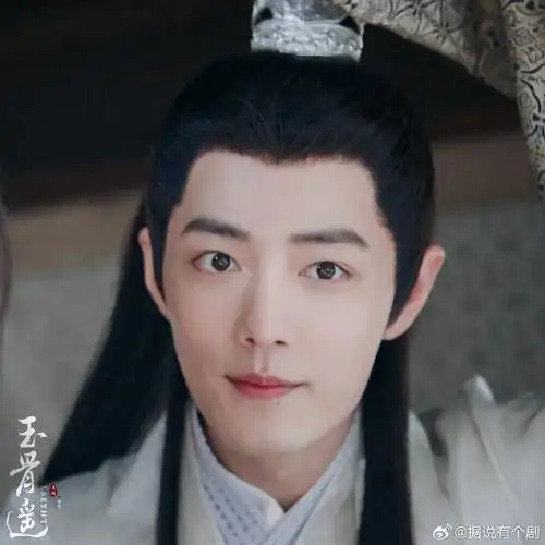 天然眼睑下至大眼睑又时常能带来眼尾的自然高光卧蚕也非常饱满#肖战