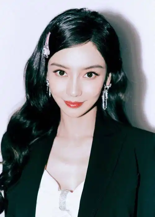 baby西装短裙长靴秀美腿 戴小发卡鬼马俏皮_黑色_精灵_新图