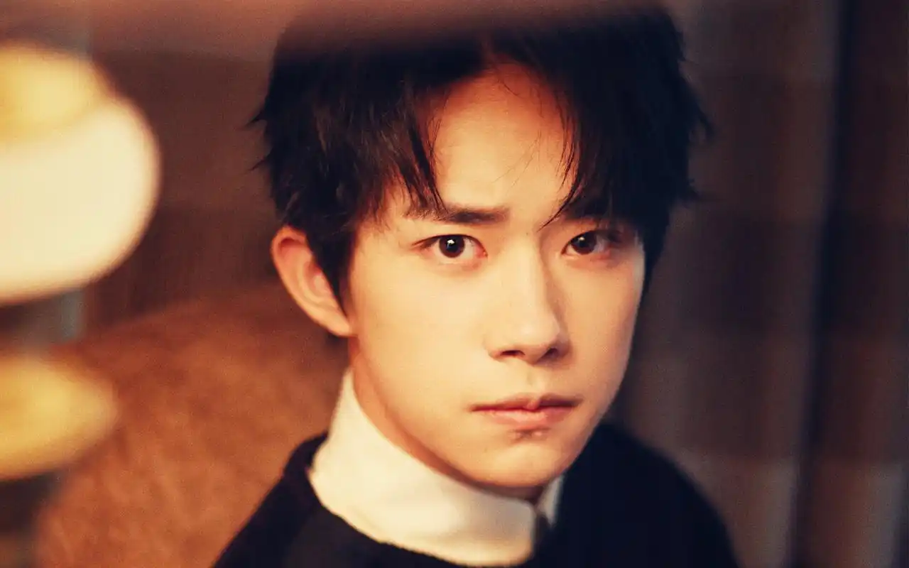 最新易烊千玺英伦风写真易烊千玺魅力壁纸