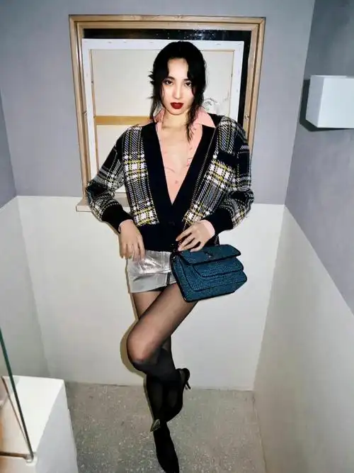 王紫璇救救我吧你的05能收敛一下不