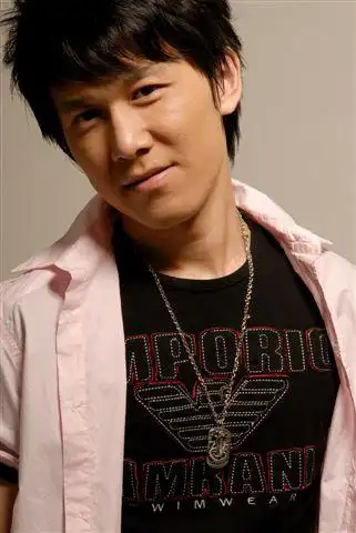 这就是唱作歌手高进(听歌)《进歌劲舞-高进个人演唱会》的现场气势