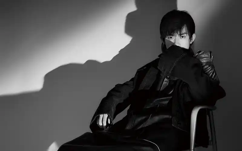 易烊千玺中长发个性帅气写真图片壁纸高清大图预览1920x1200_大陆明星