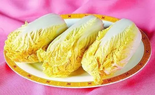 洗净装盘好金黄色鲜美的娃娃菜图片分享!