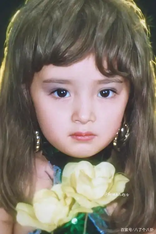 杨幂童年照大集锦 这样漂亮的孩子你舍得批评么?