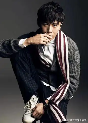 41岁文艺男神秦昊,36岁娶大自己10岁妻子而出名,实力证明我不弱