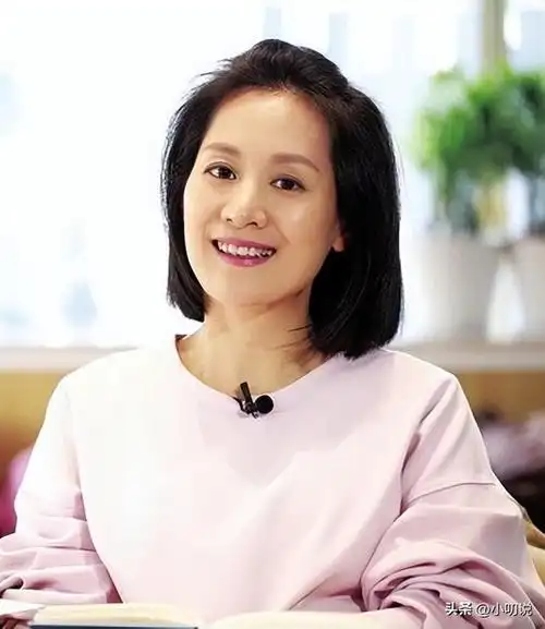 东方卫视知名主播何婕:丈夫是林海,曾陷入离婚谣言,现状如何-片瓦不留