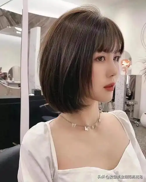 2023短发趋势:耳上齐短发,狼尾层次剪;10款短发造型灵感推荐(圆脸短发