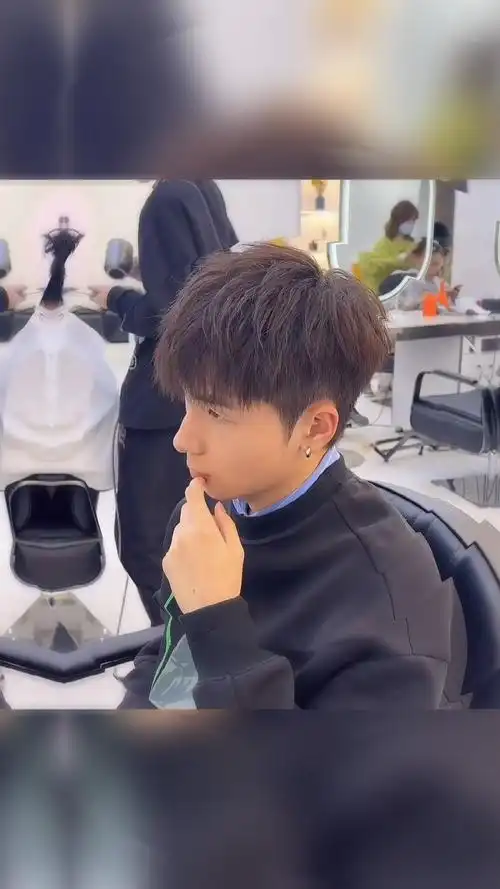 男生发型学生党必备发型简单好打理