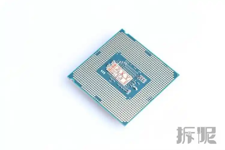 起初我其实是关注了e3-1231v3 b85这个经典组合的,毕竟这个组合性价比