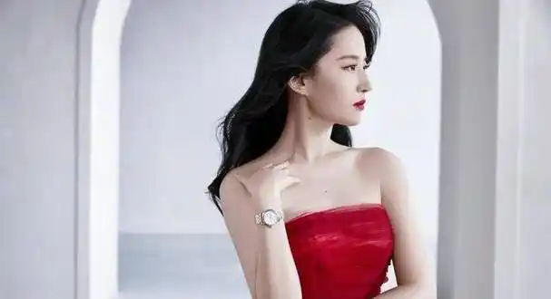 34岁的刘亦菲真美,一袭薄纱大红裙飘飘欲仙,气质是真绝_造型_视觉