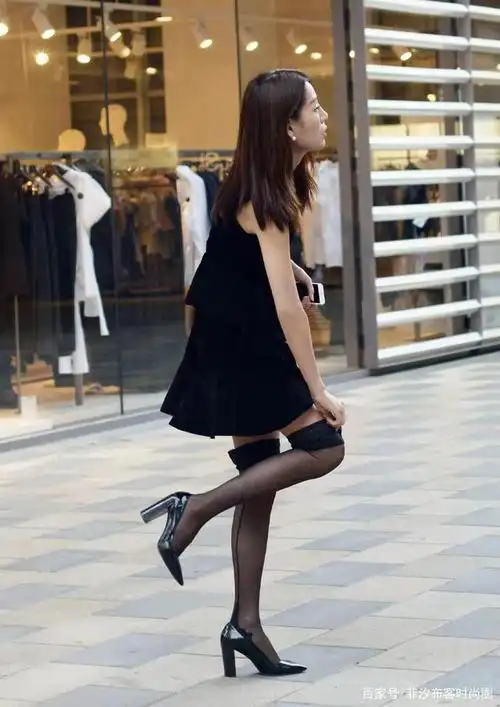 春天里的高跟鞋搭配,集性感和优雅于一身,轻松展示独特魅力值