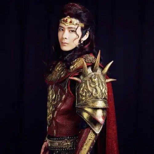 《凤于九天》男主是他?3次出道失败,是蔡徐坤好友,还参加过创2