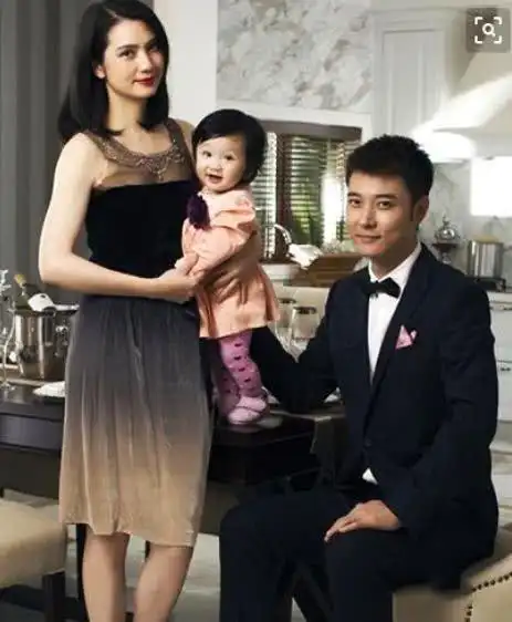 48岁洪欣 近照老态尽显,吸烟憔悴与年轻时的气质反差太大