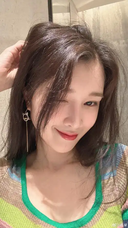 向美好生活出发#奚望超话戏快拍完了,我终于可以回到奚望的样子了