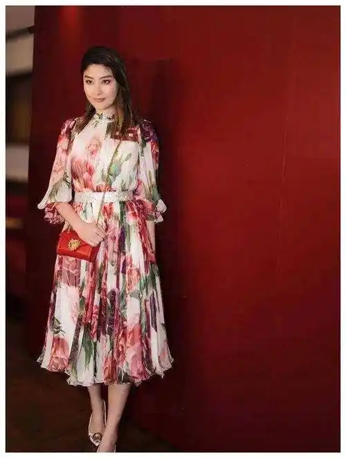 陈慧琳身世豪门绯闻终结心系一人身价达百亿