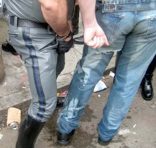 lucian m06ndru0400: "rog toti sustinatorii hom