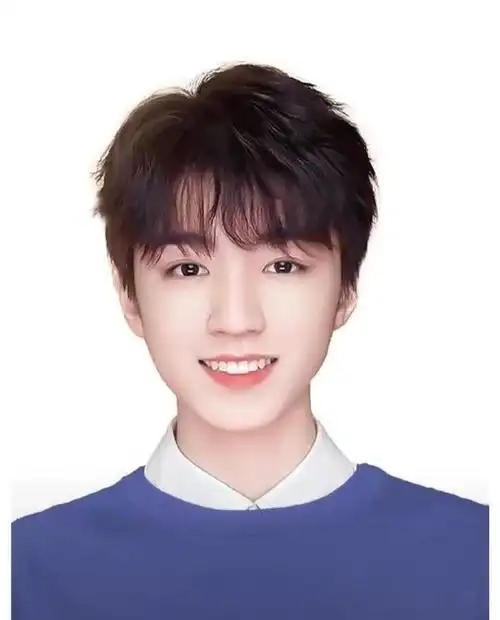 王俊凯|适合放在钱包里的男友证件照