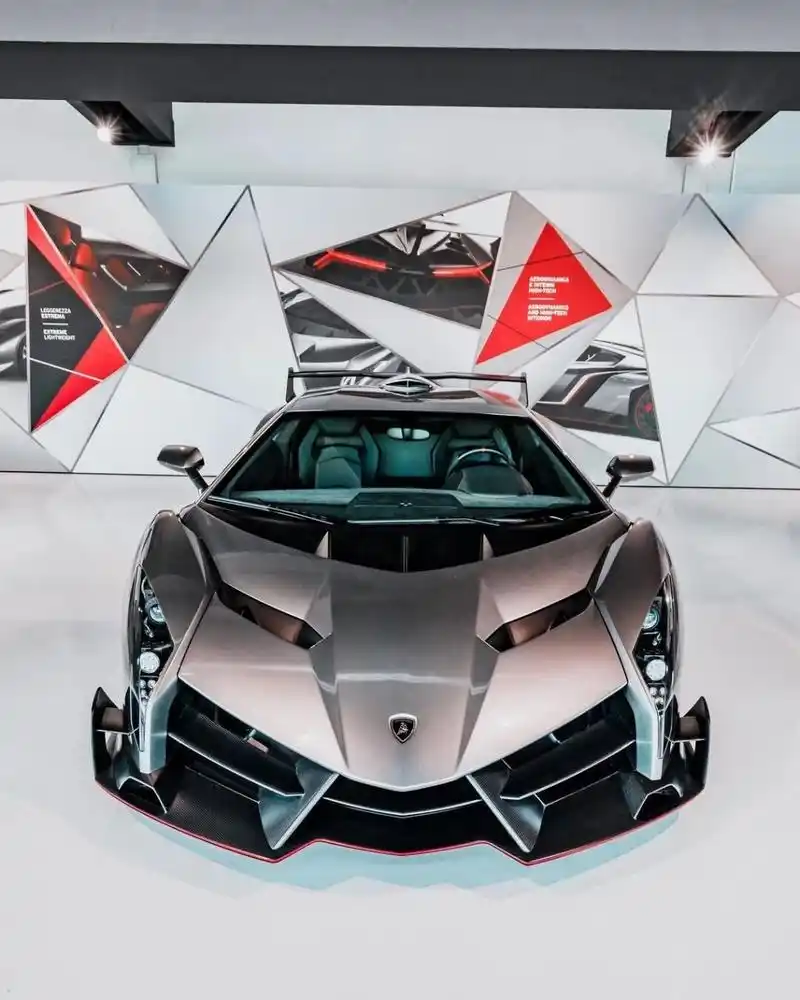 兰博基尼veneno roadster,稀有毒药! 兰博基尼veneno roadster,稀有毒