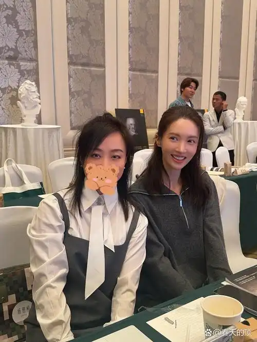 和金晨当同学 金晨本人脸只有我一半那么大很美很温柔 今天赵教授的