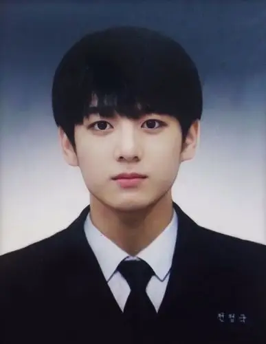 巨星被哪些爱豆证件照惊艳过?