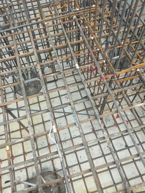 13#楼基础接地网焊接