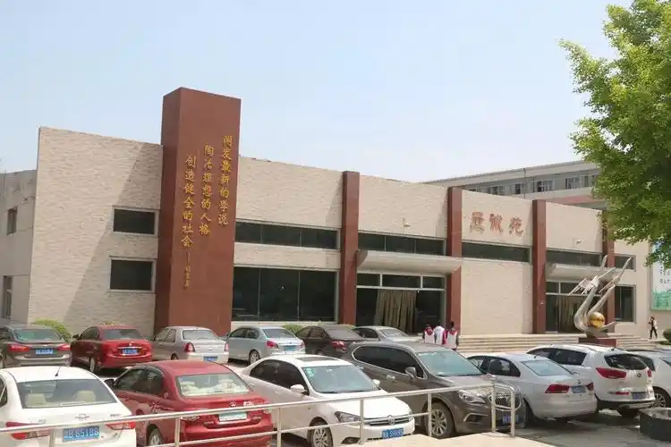 欢迎优秀学子报考立诚中学