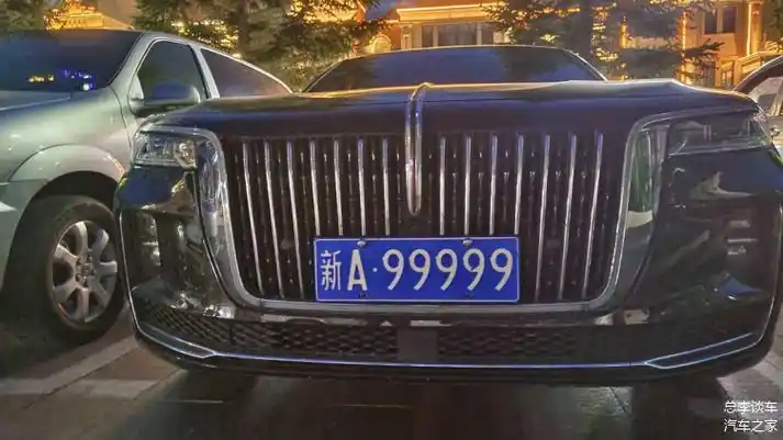 红旗h9与99999车牌的完美组合,回头率爆表,国内仅发现5辆