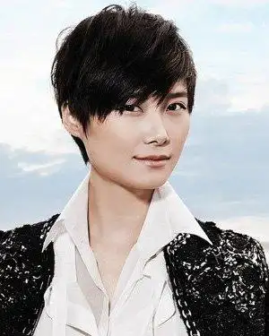 【李宇春】_最新李宇春发型图片大全_发型怎么扎好看-发藏网