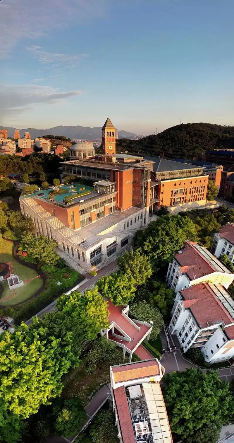 阳光全景还是很美的#阳光学院#手机壁纸#航拍#大学 - 抖音