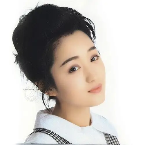 少女杨钰莹一组青涩旧照,这才叫清纯甜美,难怪被誉为玉女掌门人