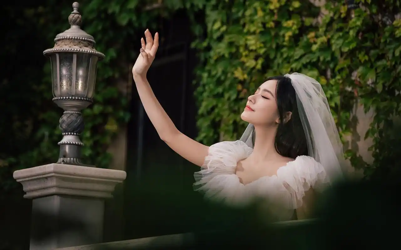 林允甜美仙气写真桌面壁纸高清大图预览1920x1200_大陆明星下载_美桌