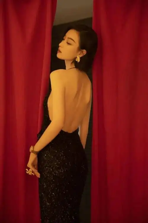 倪妮|美背|好身材_网易订阅