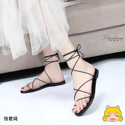 绑带凉鞋女学生