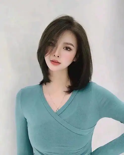 在我们的日常生活中,有太多的姐妹不知道自己的发型该怎么剪,那就把我