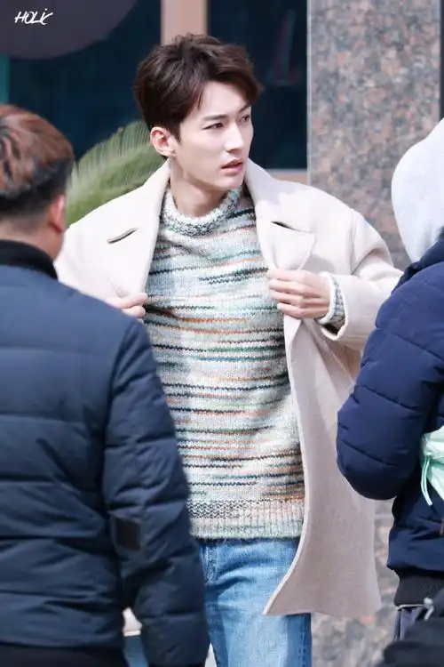 刘学义郁见##刘学义生活在别处的我