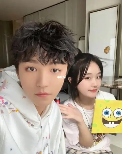 我亲哥王俊凯让我向大家问好