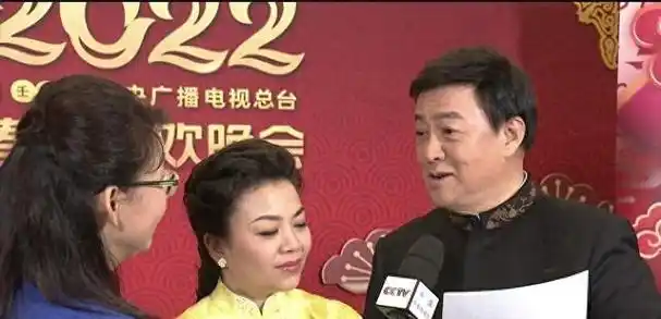 张也:55岁还没成家,和62岁的吕继宏互相陪伴多年,不结婚也开心