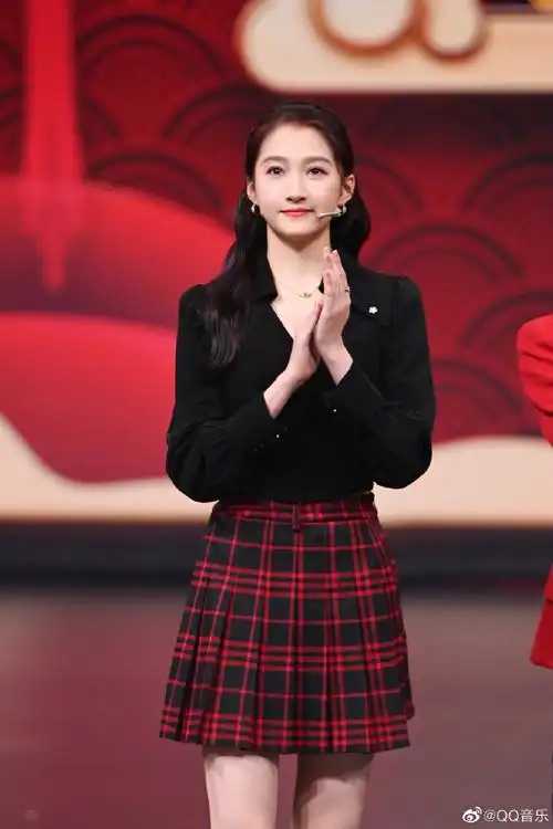 普通的游戏又被王牌家族@沈腾@贾玲@华晨宇yu@关晓彤@时代少年团