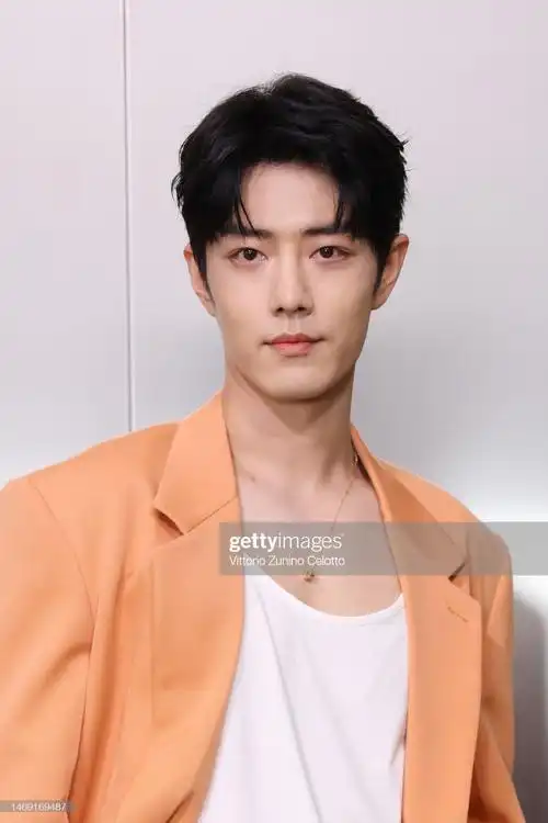 肖战 gucci2023秋冬女装系列时装秀 外网生图cr:gettyimages