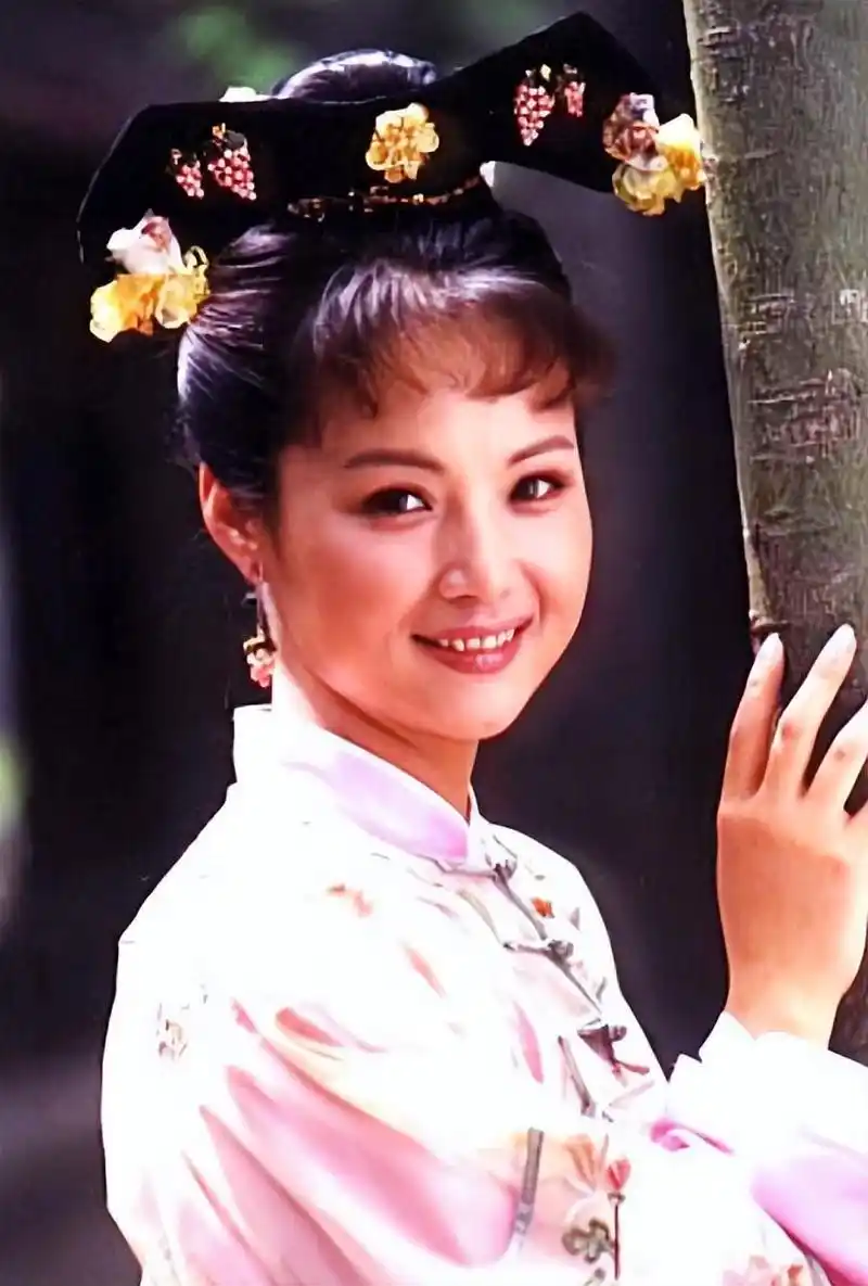 回顾一级演员茹萍二婚带女嫁刘之冰恩爱24年爱继子胜过亲女儿