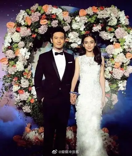 大家都知道黄晓明为angelababy举办了一场世纪婚礼,但那场世纪婚礼