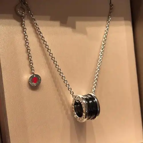 宝格丽慈善款项链女人味十足