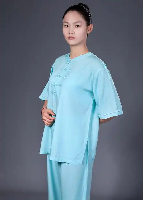 通知: 棉加丝短袖太极服今天开始亏本清仓. 卖完就不补货了!