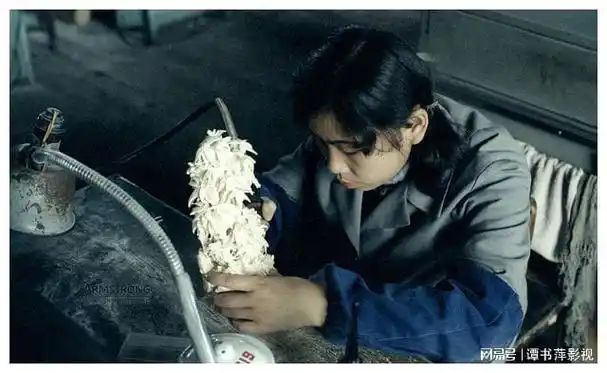 我突然要一起去,他却慌了,门口大妈的话让我怀疑|张磊|清晨|离婚|小三