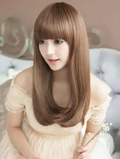 女生中长直发梨花头发型,甜美个性减龄