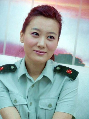 谭晶的早年经历都有哪些?